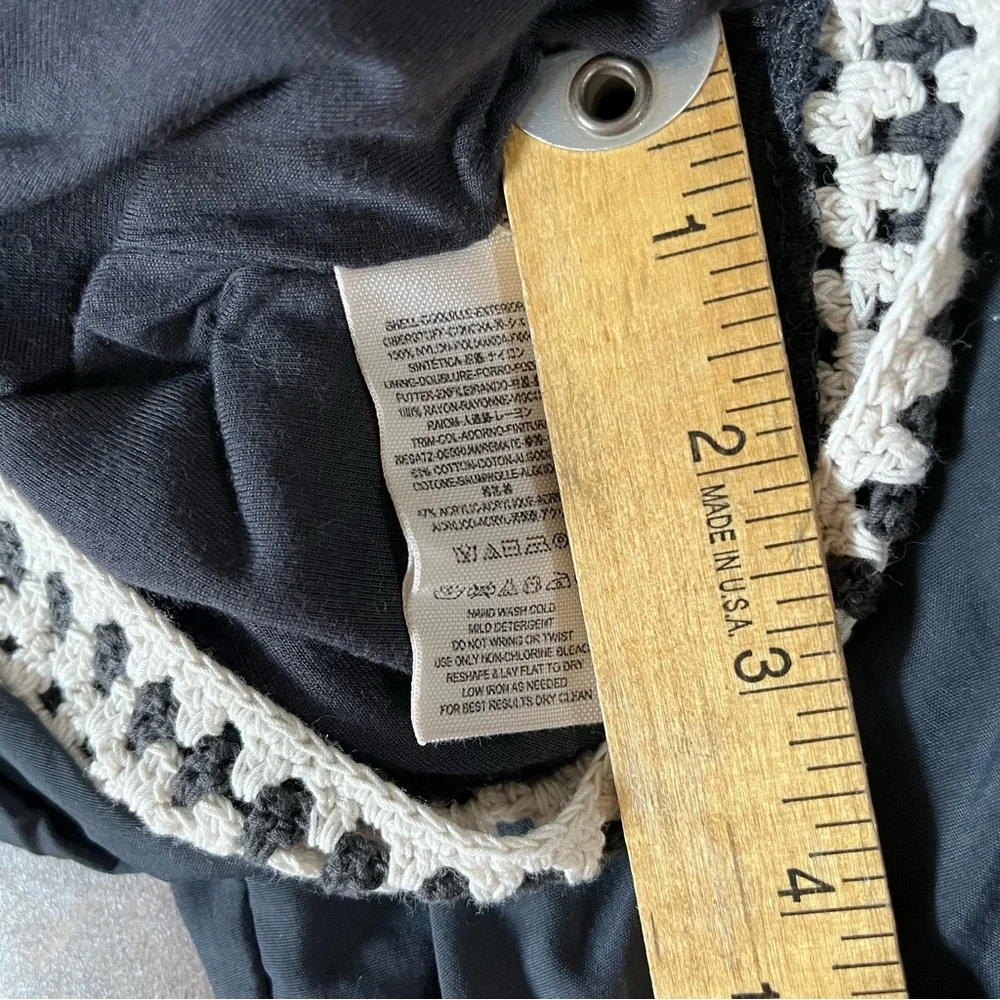 Free People Jacket Womens‎ XS / TP Navy Blue w/ Cream Crochet Trim Zip Up Preppy